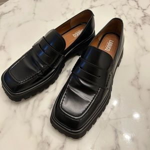 Labucq Mika Loafer in Black Spazzolatto